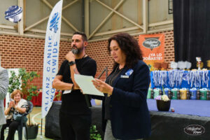 Campeonato europeo peluqueria canina Alianz Canine Worldwide y patrocinador Magistral Royal